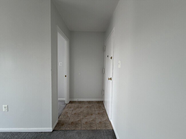 Building Photo - 430 N Armistead St