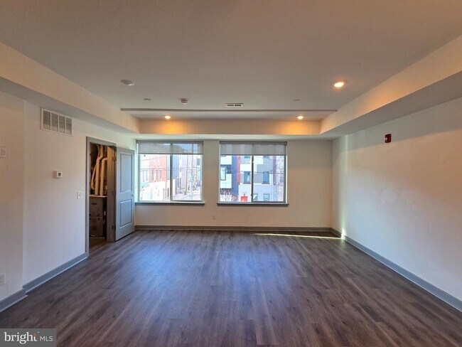 Building Photo - 413 W Berks St