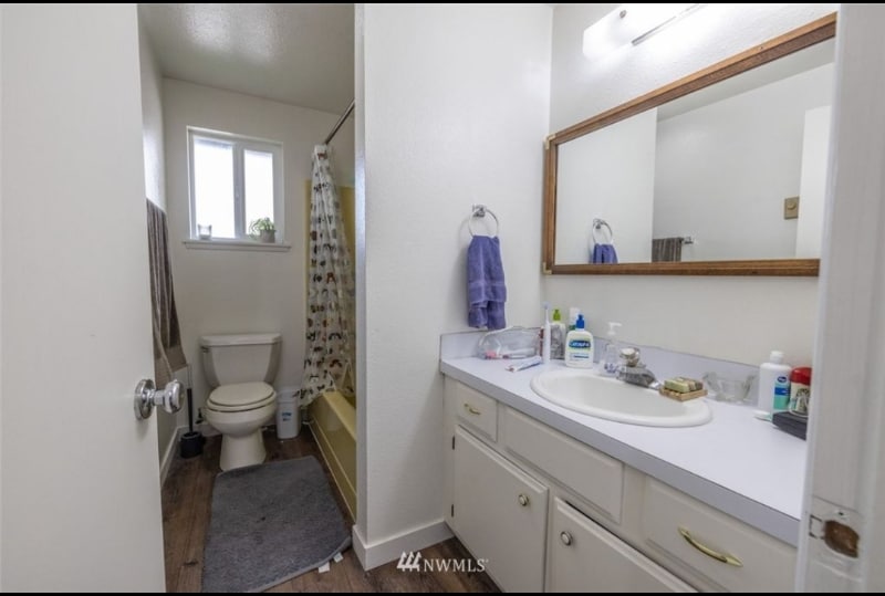 Building Photo - 2201 Happy Ct