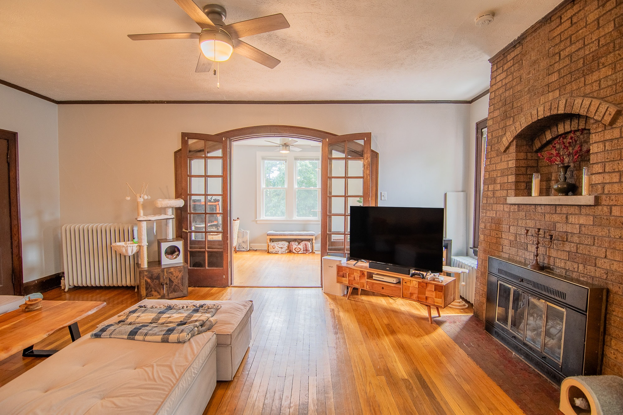 Building Photo - 5940 5th Ave