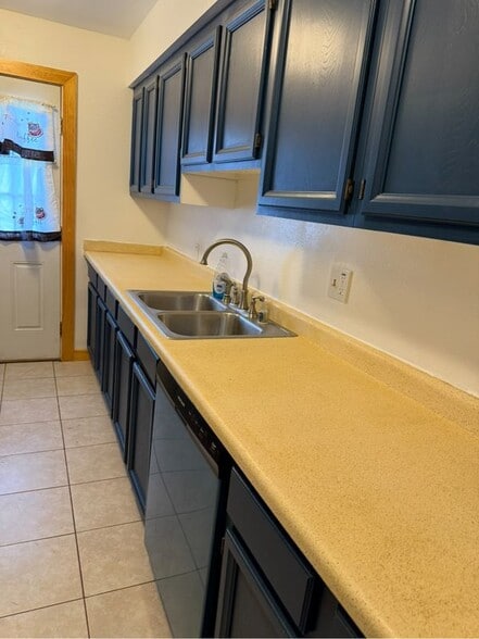 Building Photo - 3721 Gardner St