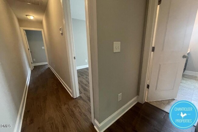 Building Photo - 911 Chaney Rd