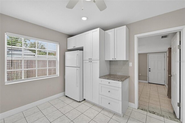 Building Photo - 4945 36th Ave N