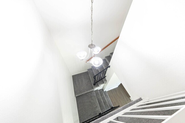 Building Photo - Largest floor plan offered in Fairmont Hill