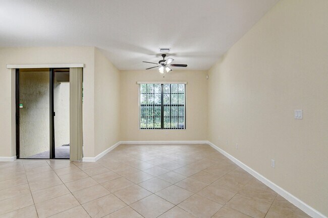 Building Photo - 10366 Wellington Parc Dr