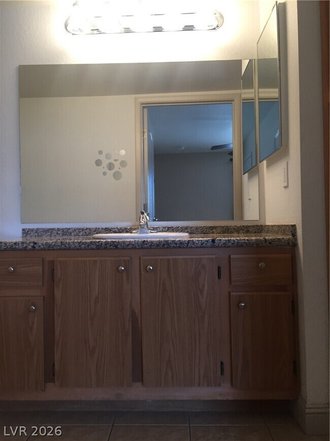 Building Photo - 5055 W Hacienda Ave