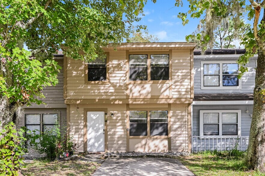 Primary Photo - 9359 Genna Trace Trail