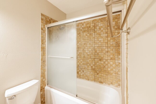 Building Photo - 5827 Alpine Heights Dr