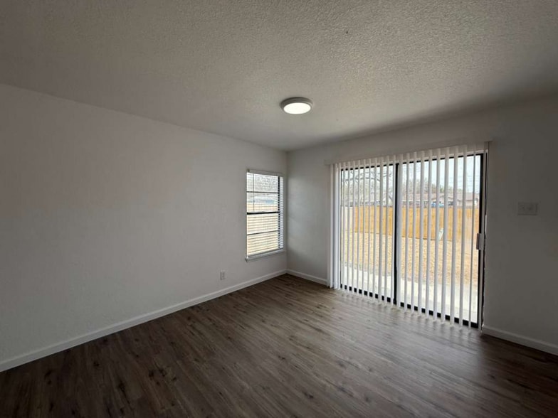 Building Photo - 2707 Alan Shepard Dr