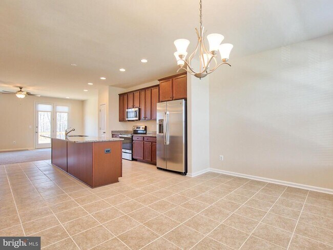 Building Photo - 127 Keller Ct