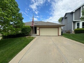 Building Photo - Home For Rent!