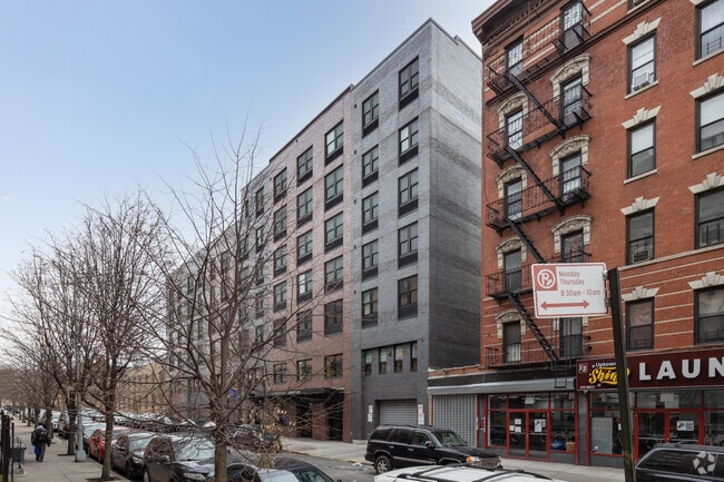 Building Photo - 260 W 153rd St