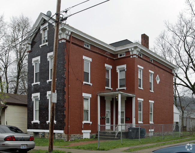 Primary Photo - 1929 Augustine St