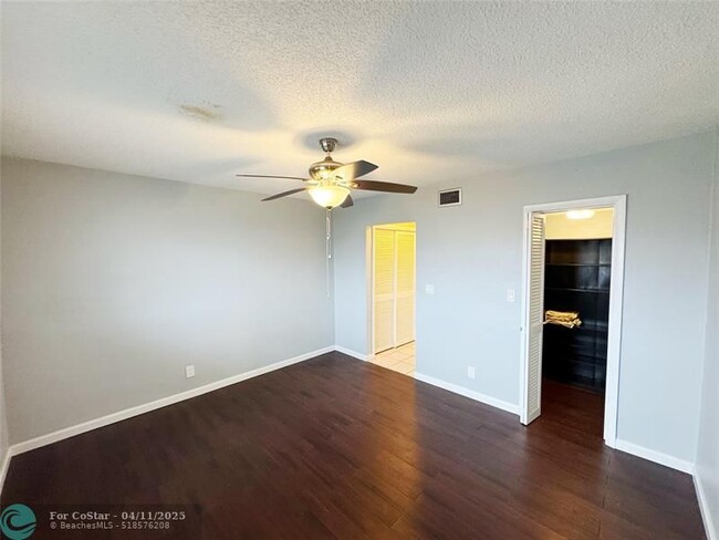 Building Photo - 1310 NW 43rd Ave