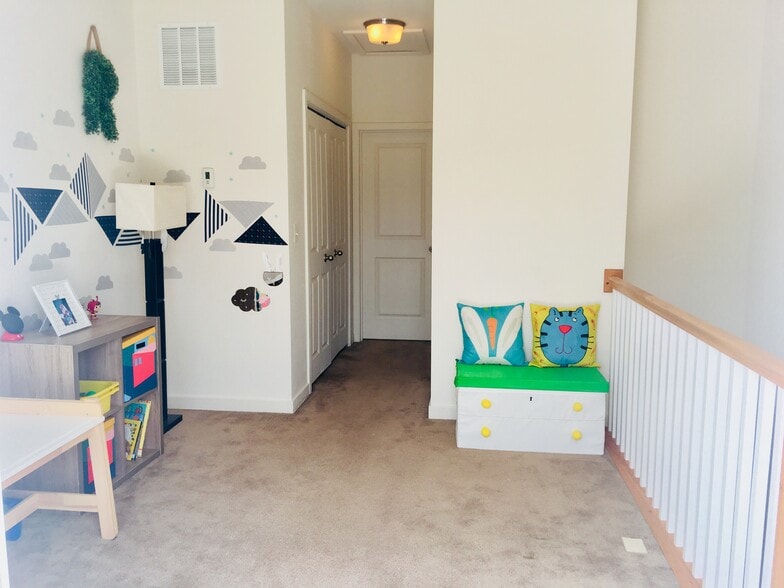 4 level guest room rec area - 1410 Wheyfield Dr