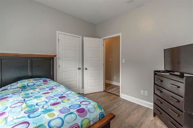 Building Photo - Cozy Home in Established Christiansburg Neighborhood