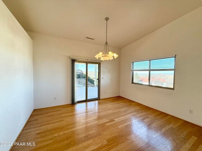 Building Photo - 1953 Putnam Pl