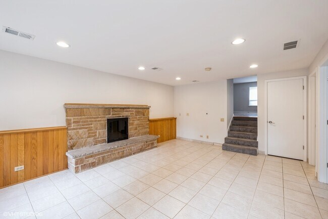 Building Photo - 1782 Richfield Ave