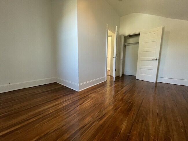 Building Photo - 5920 Chillum Plz NE