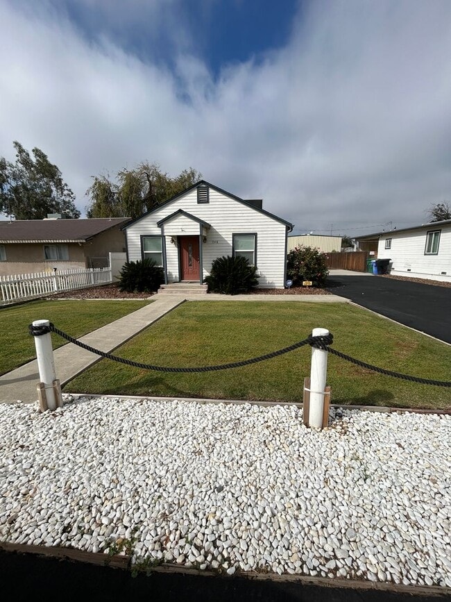 Primary Photo - New New New 2 bedroom house in Northwest H...