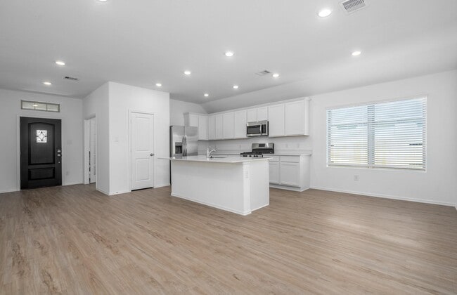 Building Photo - 7618 Auburn Hvn Trl