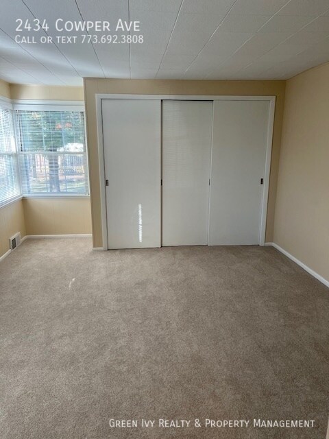 Building Photo - 2434 Cowper Ave