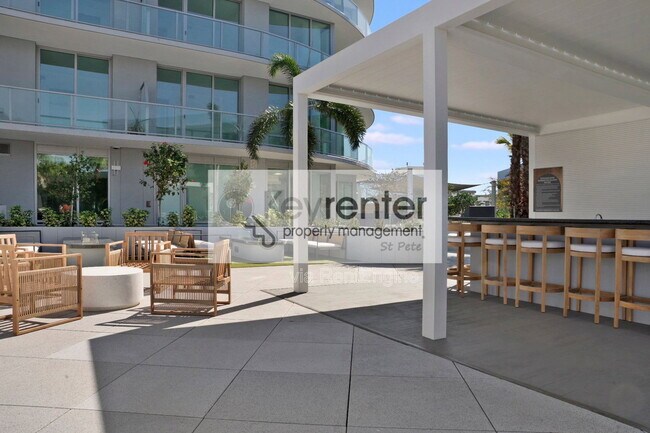 Building Photo - 400 Central Ave