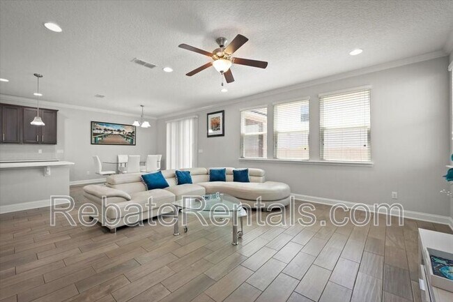 Building Photo - 3954 Coastal Cove Cir