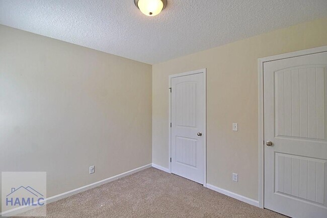 Building Photo - 260 Whippoorwill Wy NE