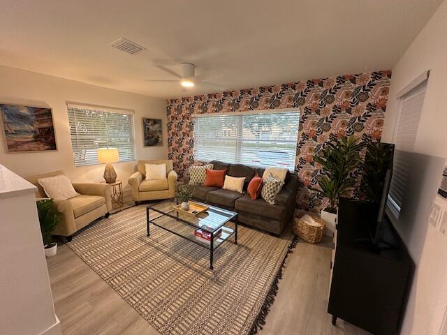 Building Photo - 524 Eastwind Dr