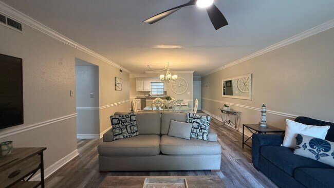 Building Photo - Charming 2/2 Seasonal Rental in Sarasota – Minutes from the Beach! Private Courtyard Included!!