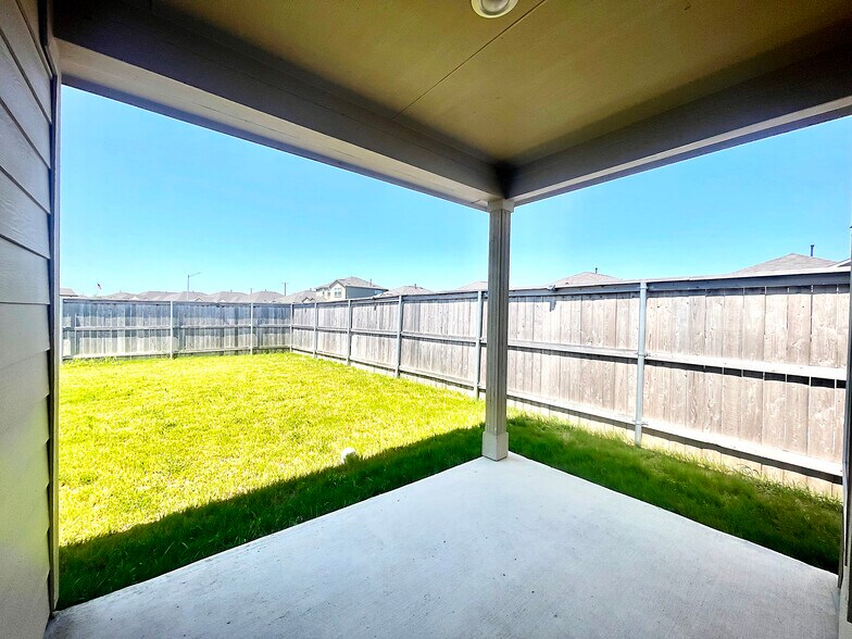 Building Photo - 217 Coventry Dr