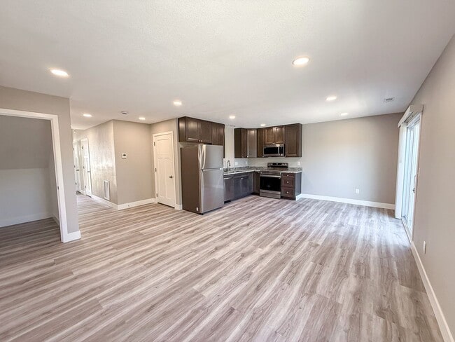 Building Photo - 45 Crystal Springs Rd