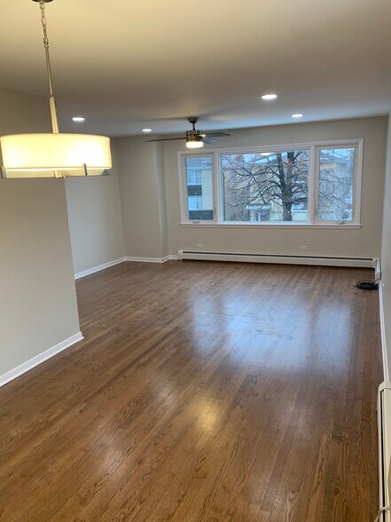 Building Photo - 5861 W Gunnison St