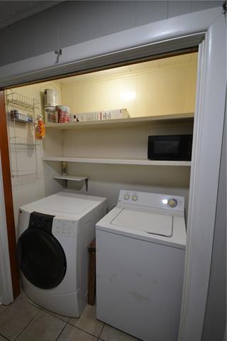 Building Photo - 118 Easy St