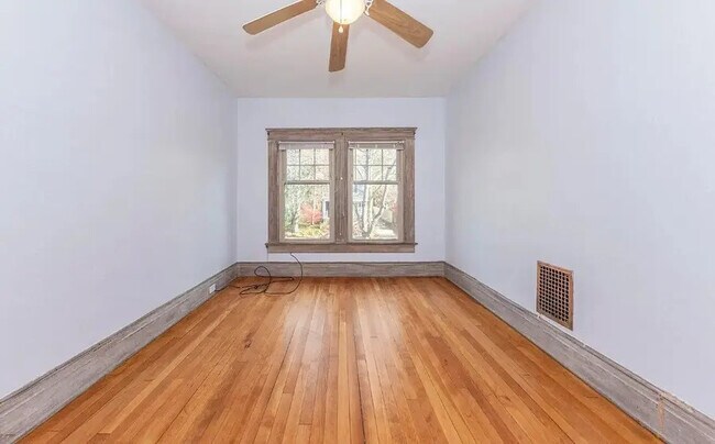 Building Photo - 1132 Michigan-1132MICH