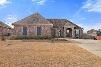 Building Photo - 3 Bed/2 Bath in Fall's Crossing- Gluckstadt!