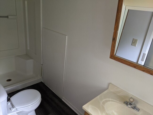 Building Photo - 117 John St