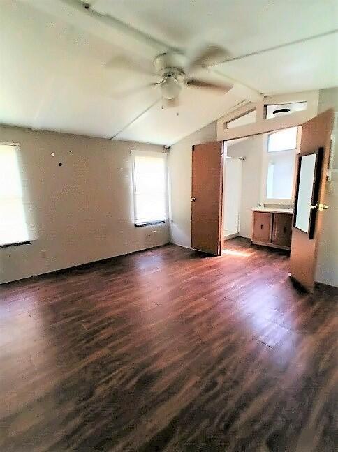 Building Photo - 81 Oleander Ave