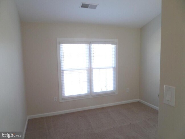 Building Photo - 2254 Journet Dr