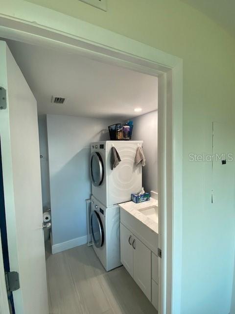 Building Photo - 1515 Pinellas Bayway S