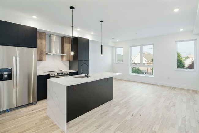 Building Photo - 410-24 N 8th St