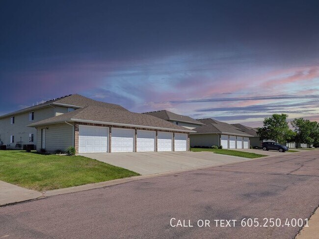 Building Photo - Spacious 2 Bed Apartment in Brandon