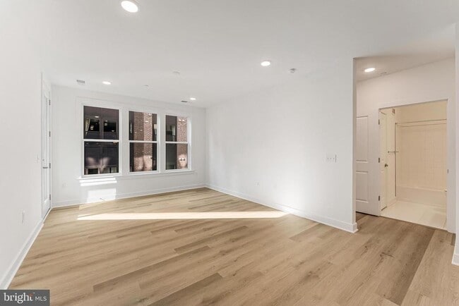 Building Photo - 21731 Dovekie Ter