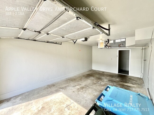 Building Photo - 910 Apple Valley Dr