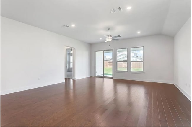 Building Photo - 8204 Skytex St