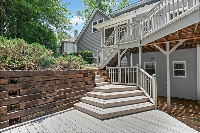 Building Photo - 11355 Vedrines Dr