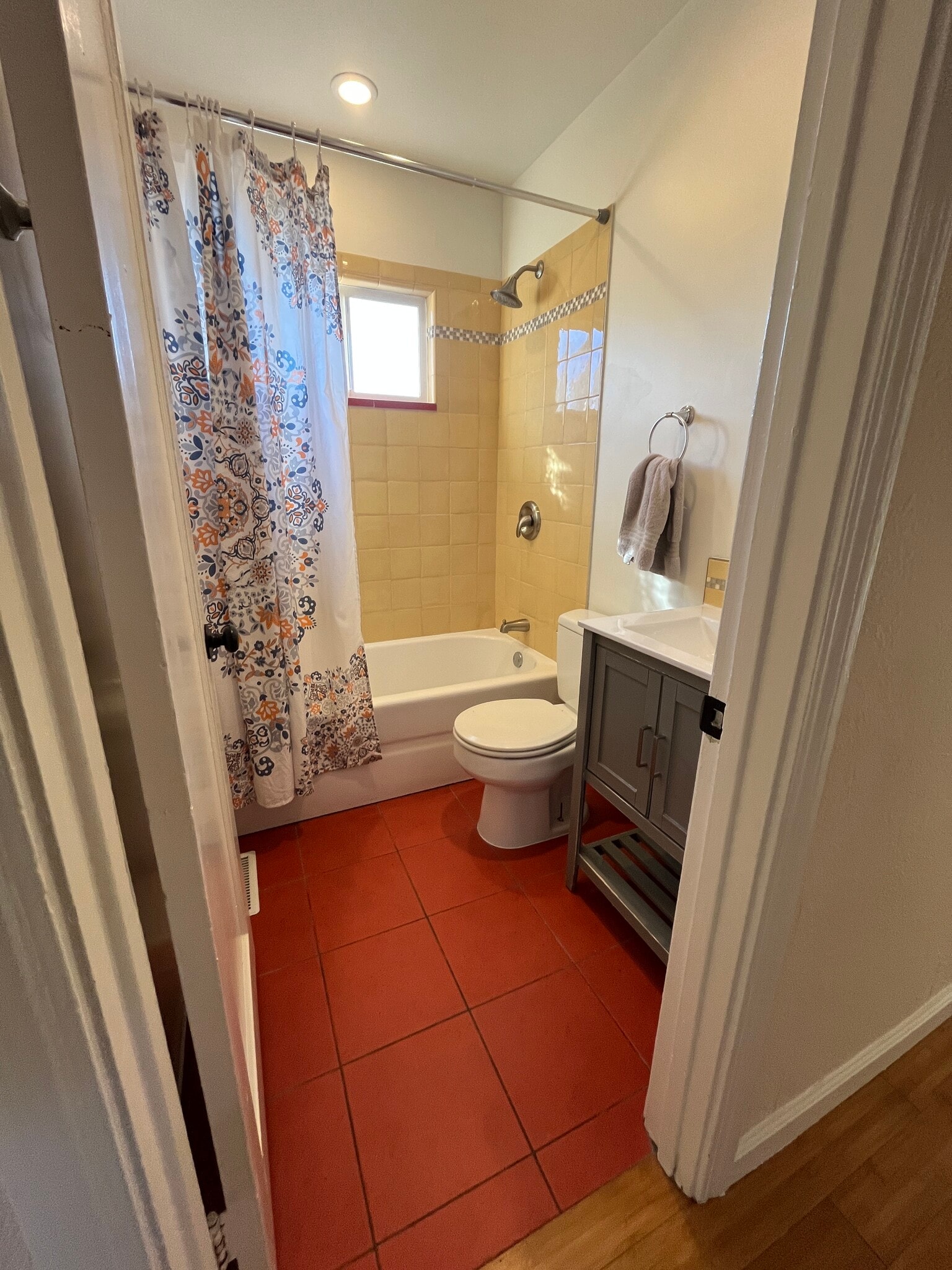 Building Photo - 4058 Lambert Rd