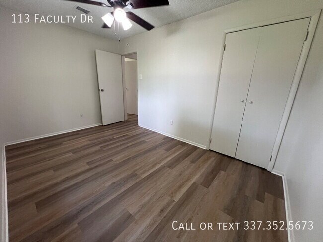 Building Photo - 113 Faculty Dr