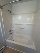 Building Photo - 403 Brazeau Ave
